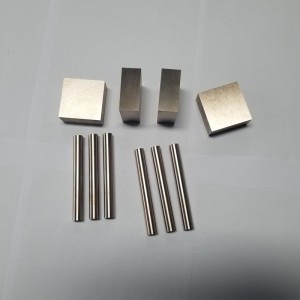 Molybdenum Copper alloy rods at plate