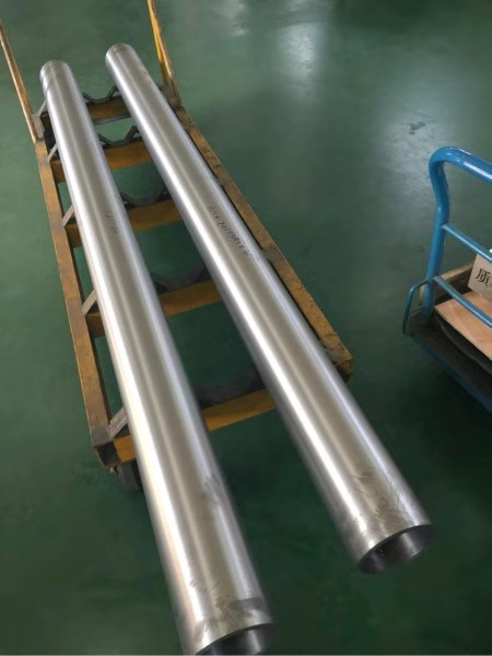 Chinese Professional Molybdenum Manufacturer Molybdenum Pipes with Bright Surface Featured Image