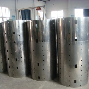 Customized tungsten sheet heat shield